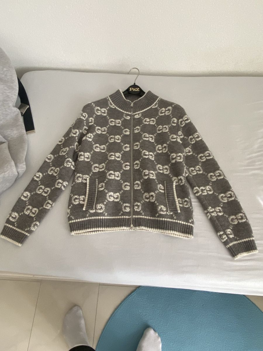 Pulls & Sweat-shirts: Zipper – Neuf (Voir description) à Pratteln par fra_rd8j 1