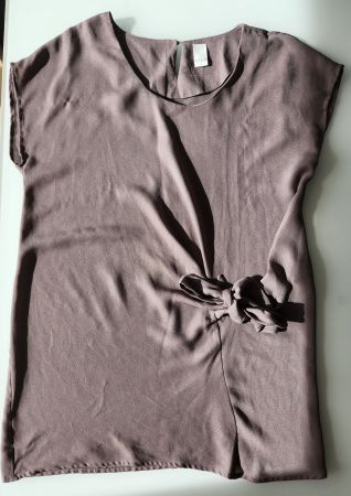 Top Vila, taille S, chic, idéal pour la saison d'été ☀️!