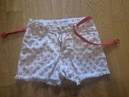Shorts Mayoral girl size 134 cm white-red patterned 