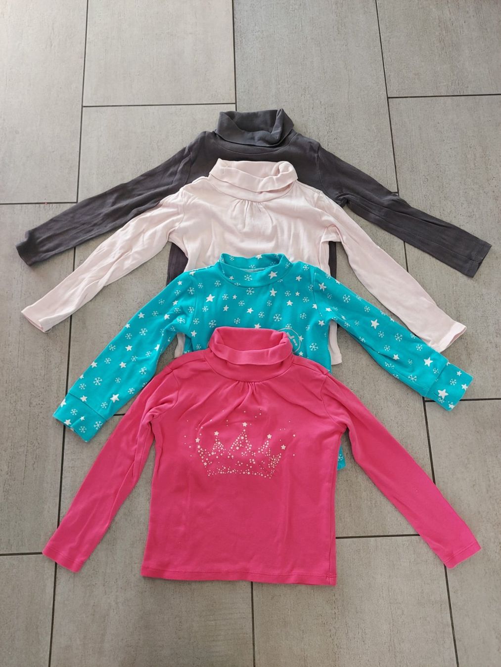 Lot De Vêtements Pour Garçon 4/5 Ans (taille 104) - Occasion En Très Bon état - Multicolore - Style Décontracté