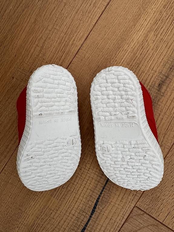 Scarpe per ragazzi: Schuhe Grösse 19, gebraucht – Usato da Düdingen venduto da ManSimona 1