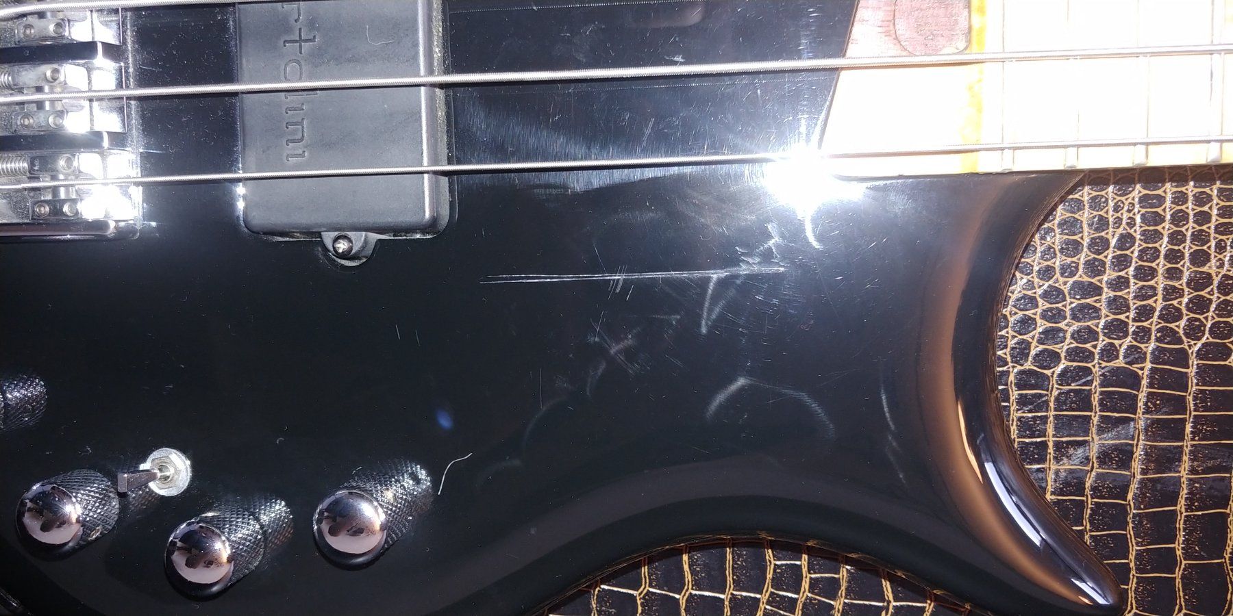 Musikinstrumente: Basse Warrior Armed Soldier – Gebraucht aus Orvin von Bellsbass 5