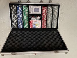 Poker Set in Aluminium Case