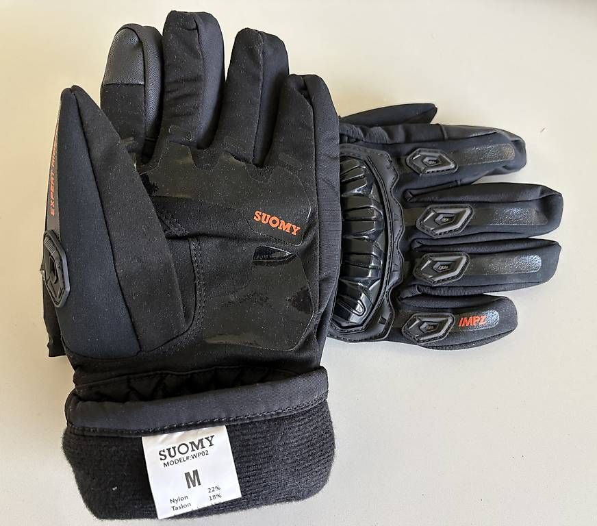 Autres accessoires hommes: Guanti da moto Suomi – D'occasion à Rivera par Minny01 1