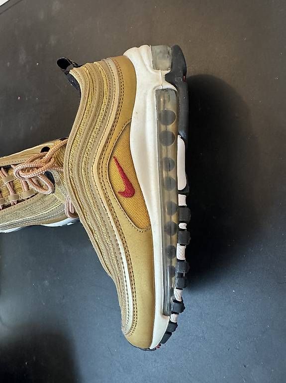 Nike Scarpe da uomo: Nike AirMax 97 35.5 – Usato da Chatelaine venduto da lae_7h8n 1