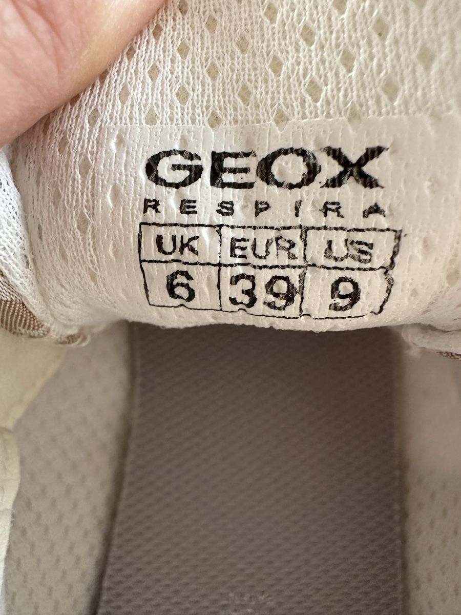 Geox Scarpe da uomo: Geox Damenschuhe Gr. 39 mit Leopardenmuster – Usato da Utzigen venduto da Lavendel1975 2