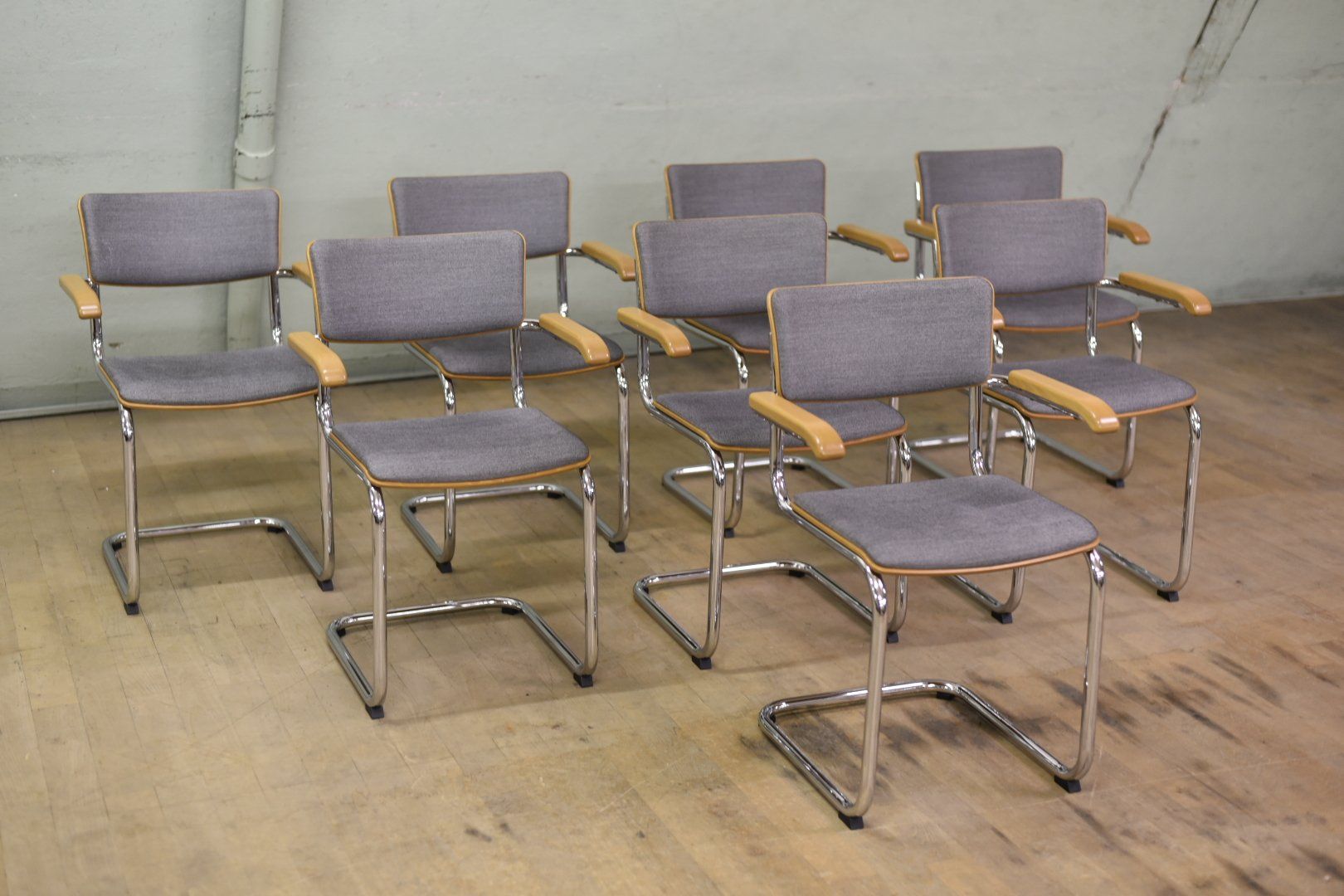 Thonet Sedie: Designer Stühle Thonet S 43 PVF – Usato da Lichtensteig venduto da UsedIN