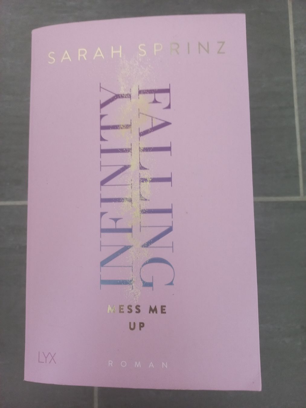 Libri: Infinitiv Falling Trilogie mit Farbschnitt  – Usato da Frauenfeld venduto da Melibooks