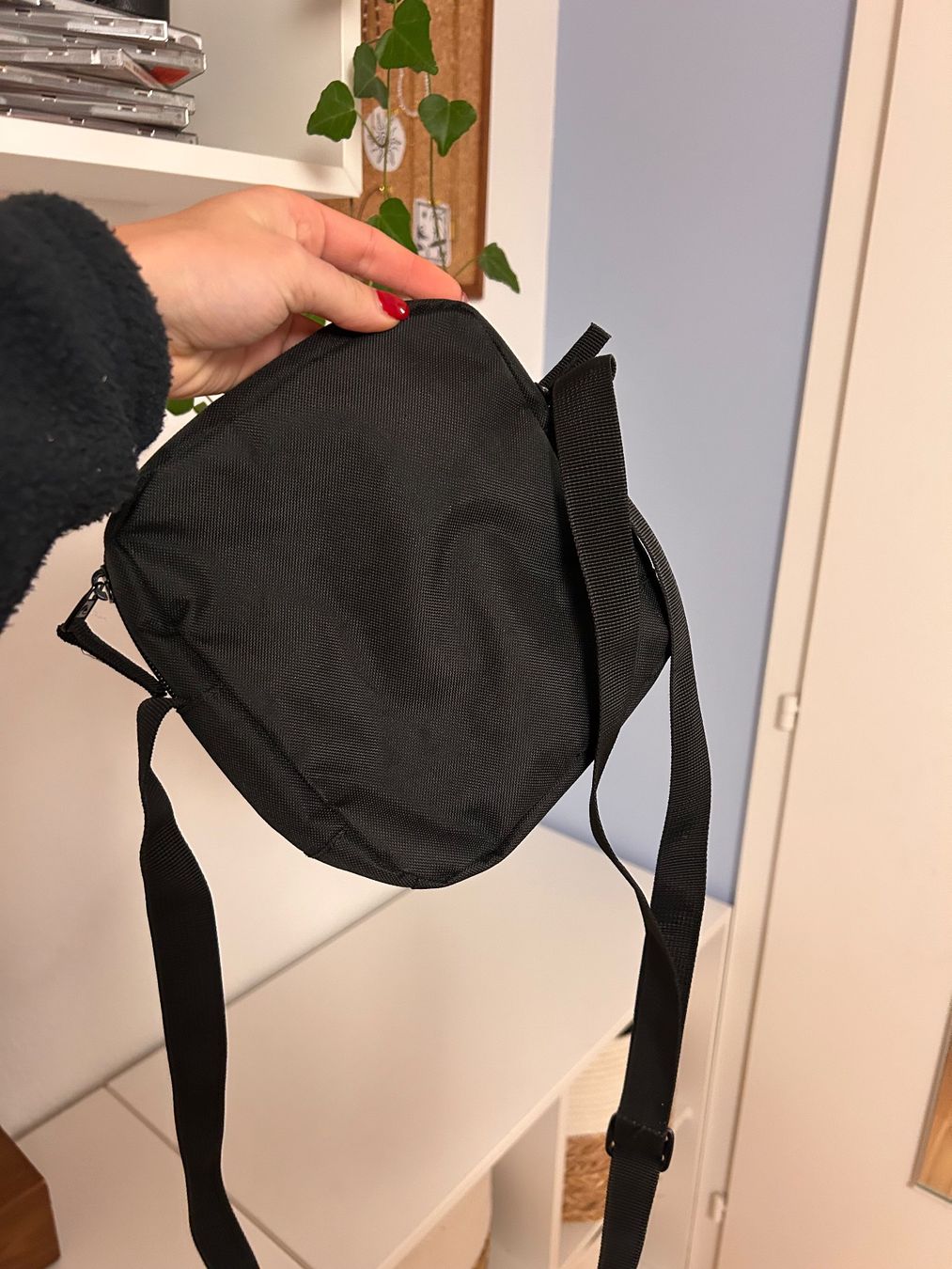 Quiksilver Borse: Quicksilver Crossbody Bag schwarz – Usato da Bösingen venduto da noe_5dcf 2