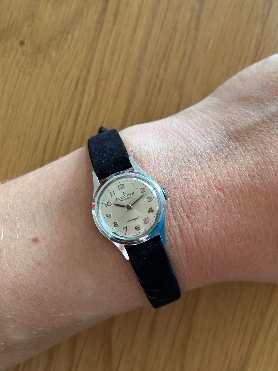 Montres: Fleurier Handaufzug Damen – D'occasion à St. Niklausen LU par sterala 1