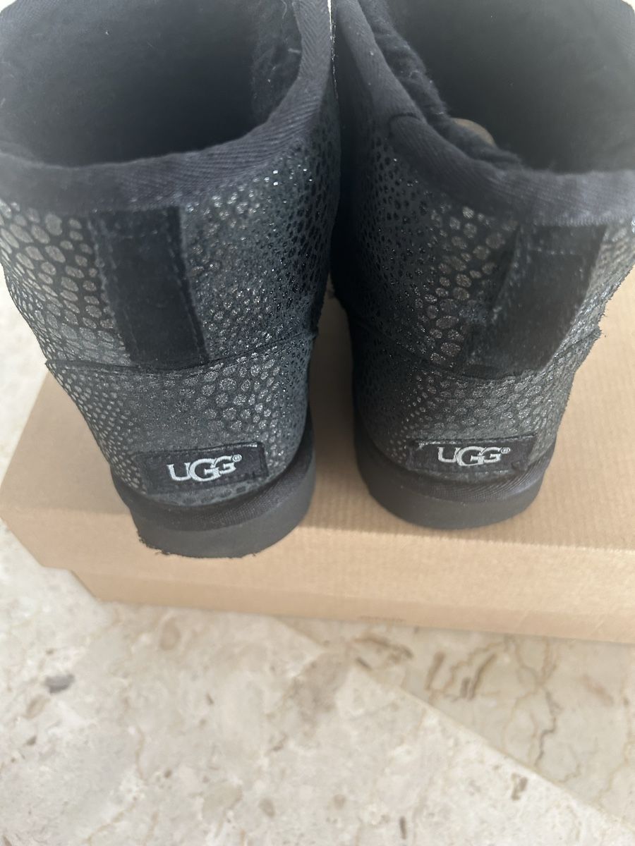 Ugg Scarpe da donna: Stivaletti UGG classic mini glitzy num 39 – Usato da Locarno venduto da Matic04 2