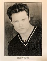 Dylan Neal Autogramm signiert Foto 20x25cm