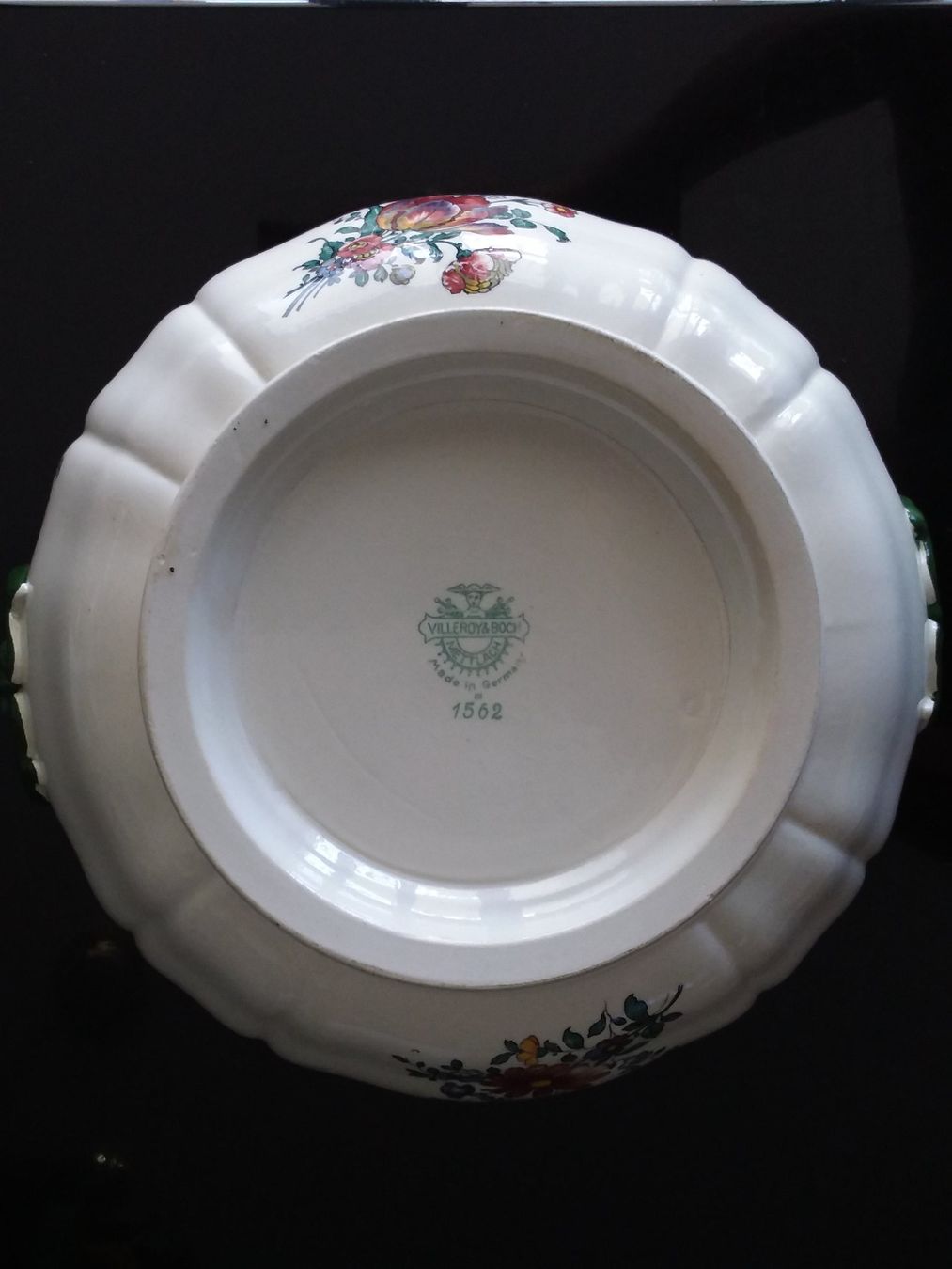 Villeroy & Boch Coupes: Soupière Villeroy & Boch, contenance 2 litres. – D'occasion à La Chaux-de-Fonds par achillea01 4