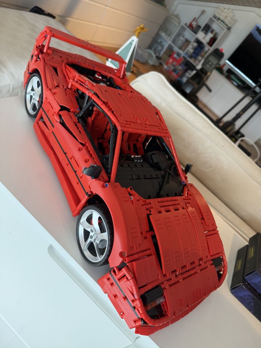 Technics Kit di costruzioni: FERRARI F40 TECHNIC 1:8 – Nuovo (secondo la descrizione) da Gordola venduto da Topino02