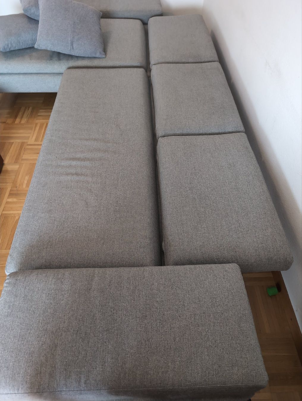 Sofas: Ecksofa grau 330cm x 160cm, Interio – D'occasion à Meilen par parsley422 2