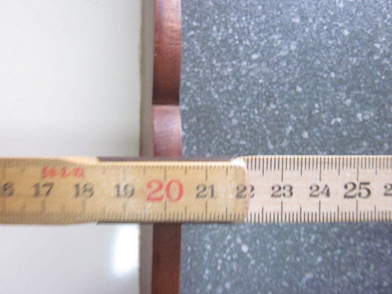 Servierplatten: Kleines rustikales Vintage Holztablett, Serviertablett – Gebraucht aus Bischofszell von raika 9