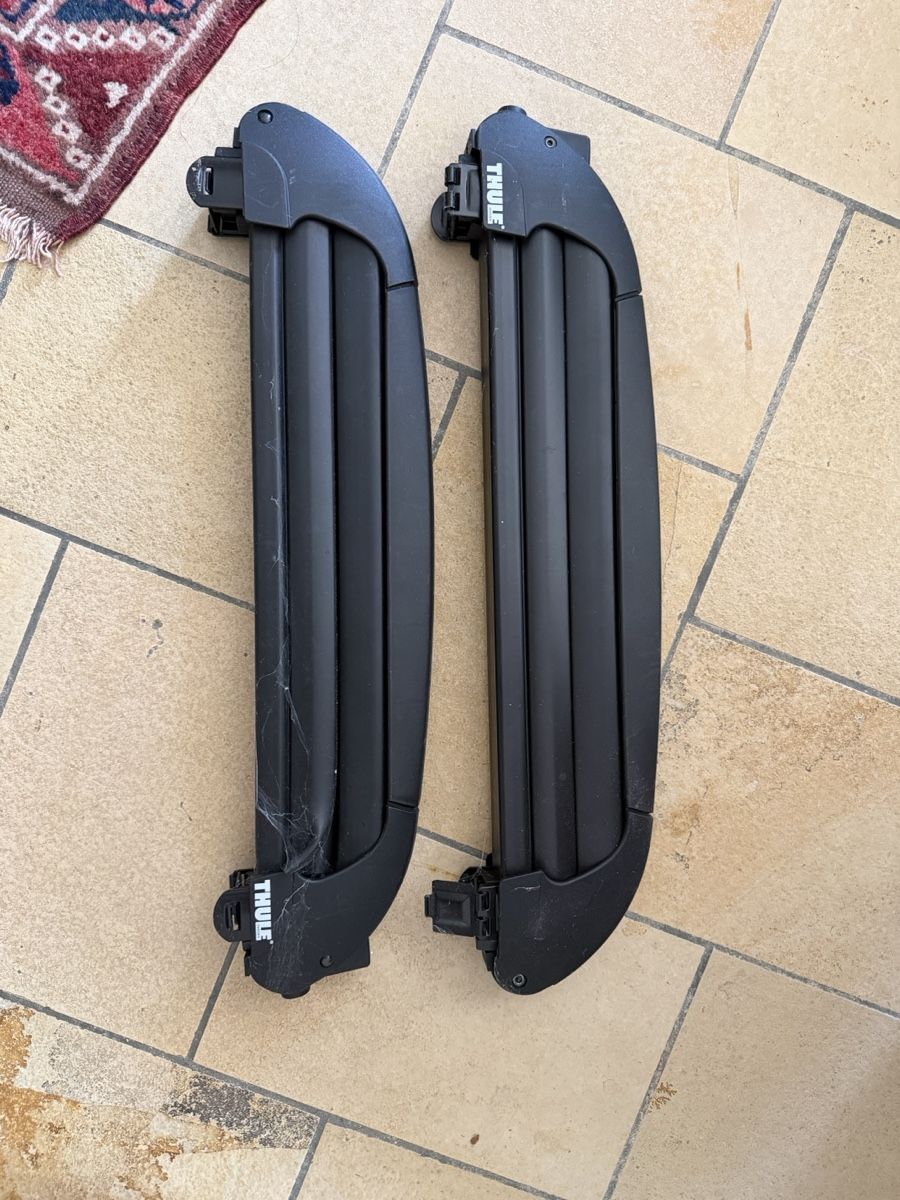 Thule Portapacchi: THULE Dachgepäckträger, 2 Stk, schwarze – Usato da Winterthur venduto da RN-789