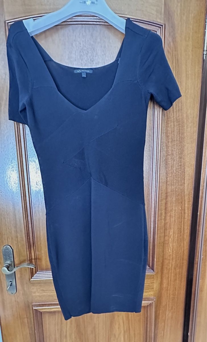 Armani Vestiti: Elegantes Armani Exchange Kleid Grösse L – Usato da Menziken venduto da cla_8qfq