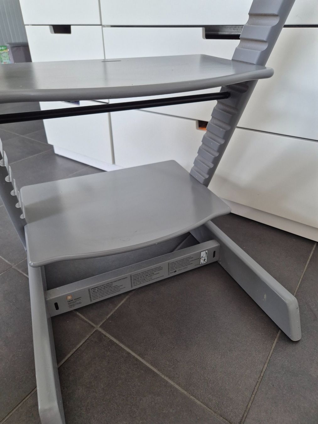 Stokke Hochstühle: STOKKE Tripp Trapp Hochstuhl grau – Gebraucht aus Aarburg von NDK 4