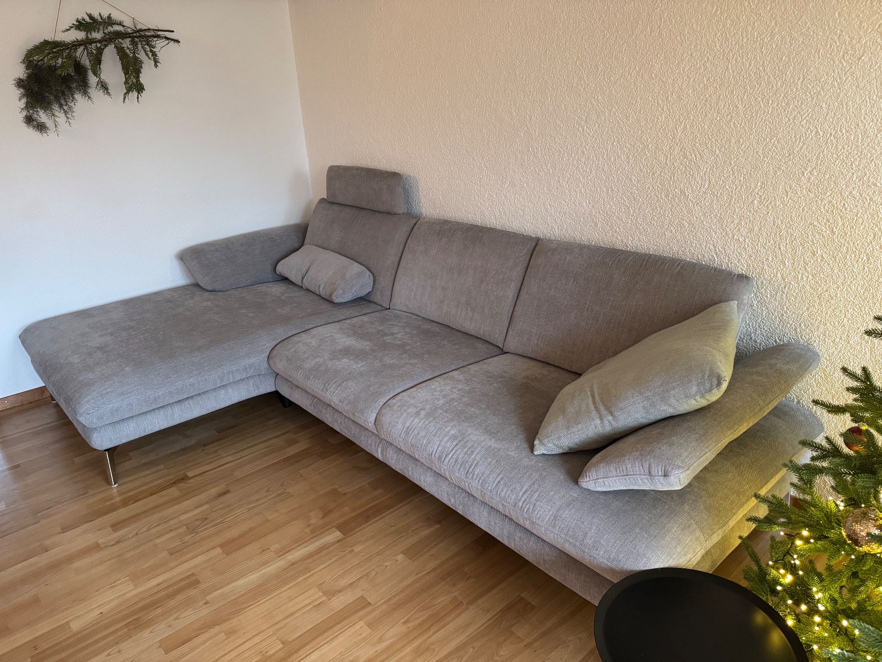 Knoll Divani: Dieter Knoll Sofa grau Preis verhandelbar – Usato da Mönchaltorf venduto da Jasmin03