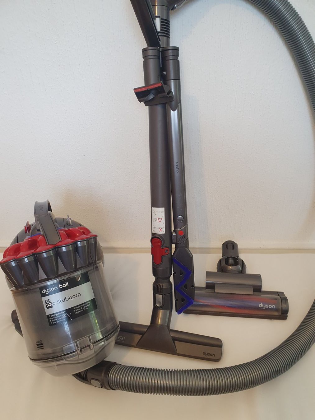 Dyson Aspirapolveri & Accessori: Dyson DC33 d'occasion – Usato da Lausanne venduto da Af2016 1
