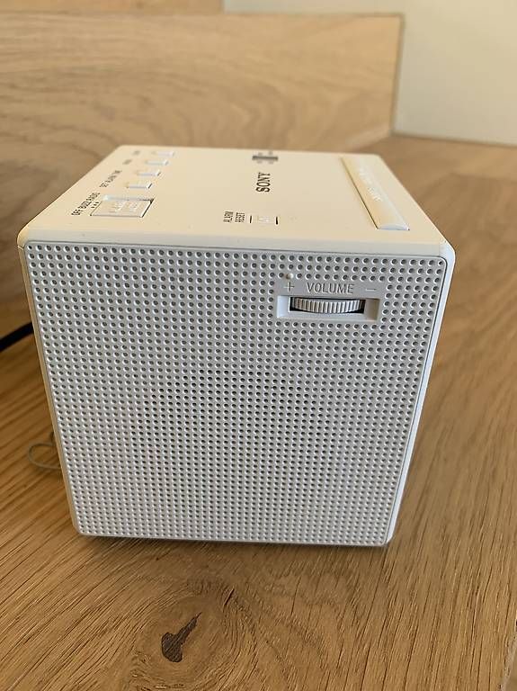 Sony Réveils: Radiowecker von Sony – D'occasion à Allschwil par alicegoessouth 2