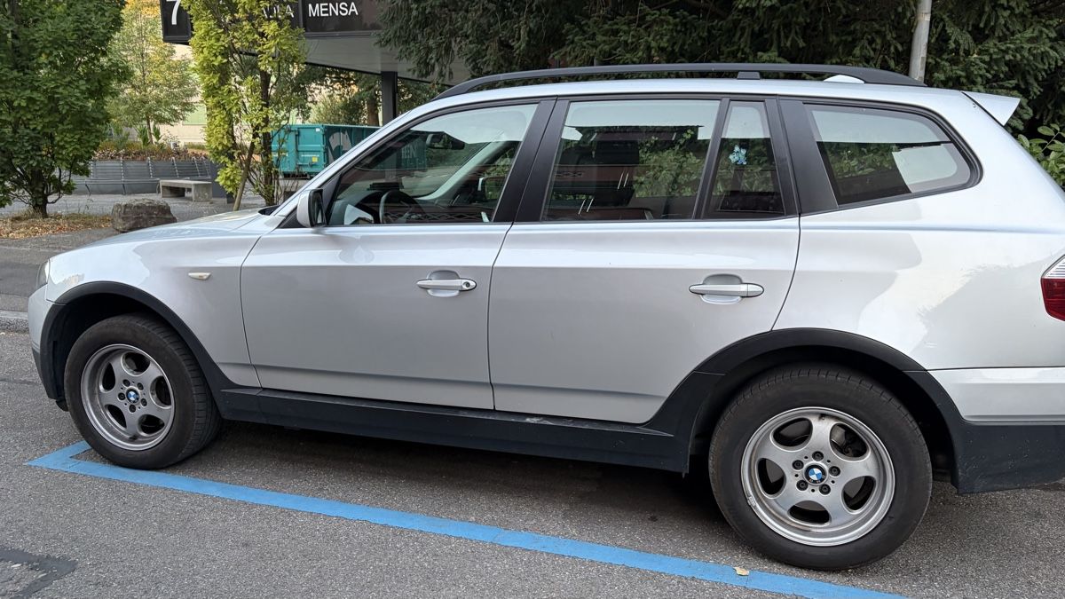 BMW Autos: BMW X3, 2009 Model  – D'occasion à Biel/Bienne par kazanciogluresat 7