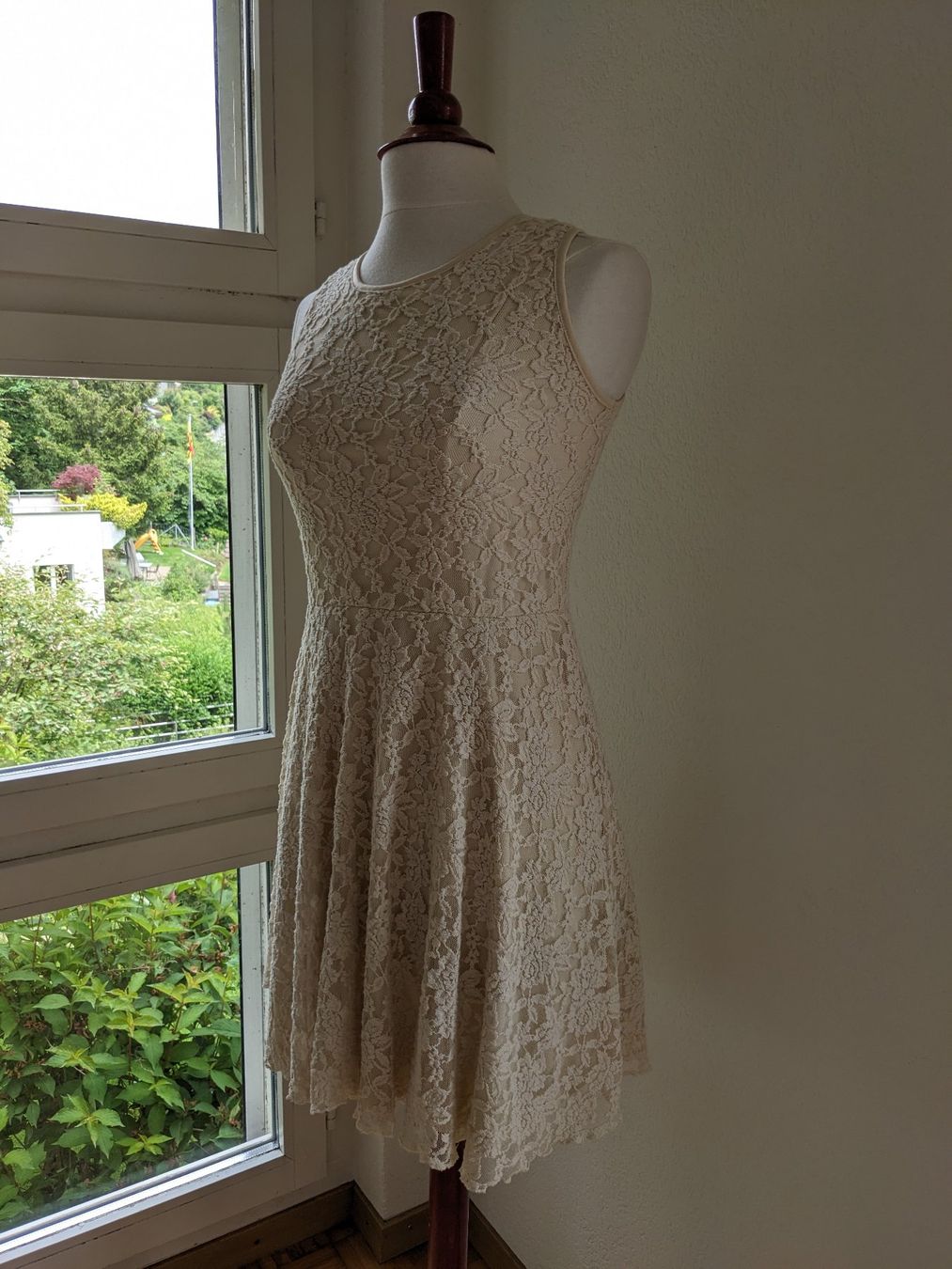 Morgan Kleider: MORGAN beiges Spitzenkleid S/M – Gebraucht aus Lengnau AG von Nathi88 2