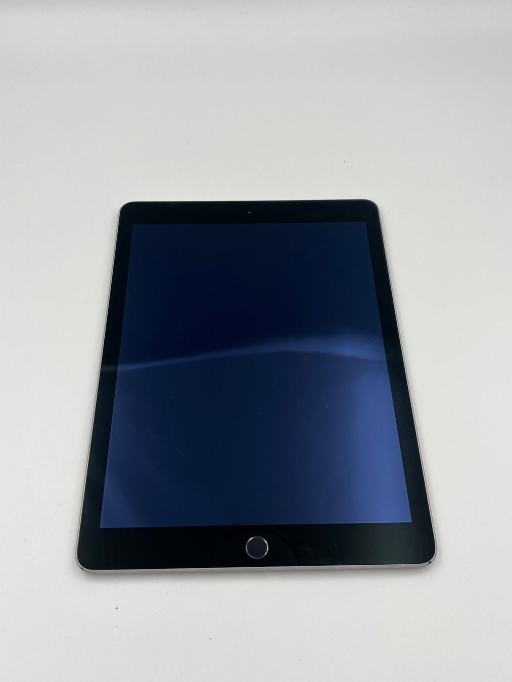 Apple Tablet PC: iPad Air 2 – Usato da Basel venduto da Xani