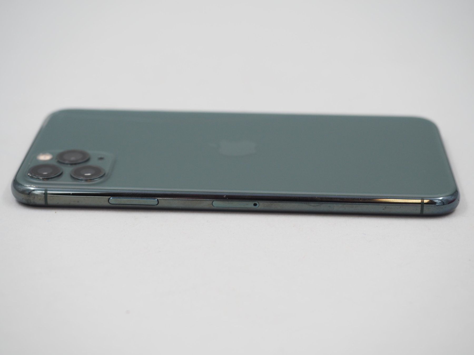 Apple Portables: Châssis Complet iPhone 11 Pro Max (Original cassé) – D'occasion à Morges par DA-repa 3