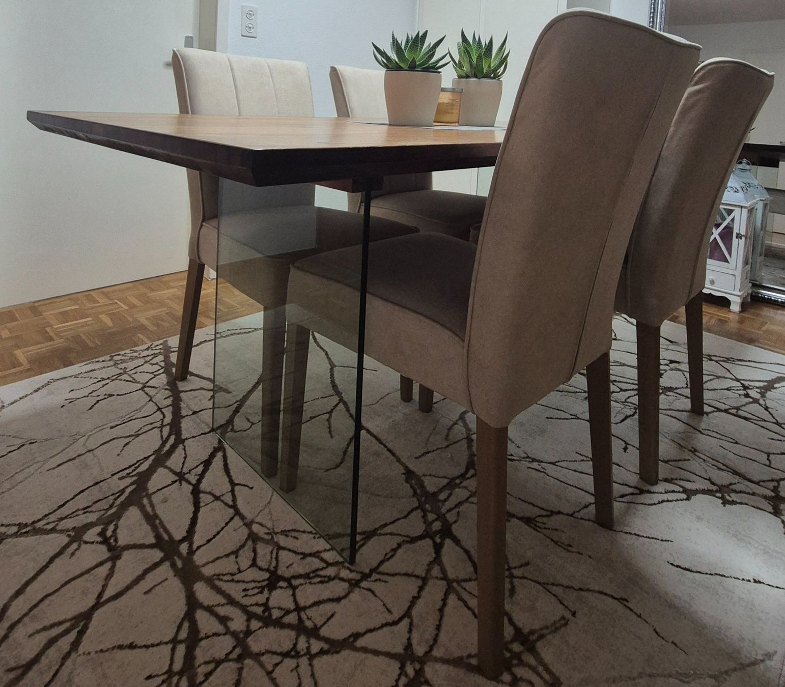 Set de table et chaises: Esstisch mit  Stühlen – D'occasion à Mellingen par Loewe2006 4
