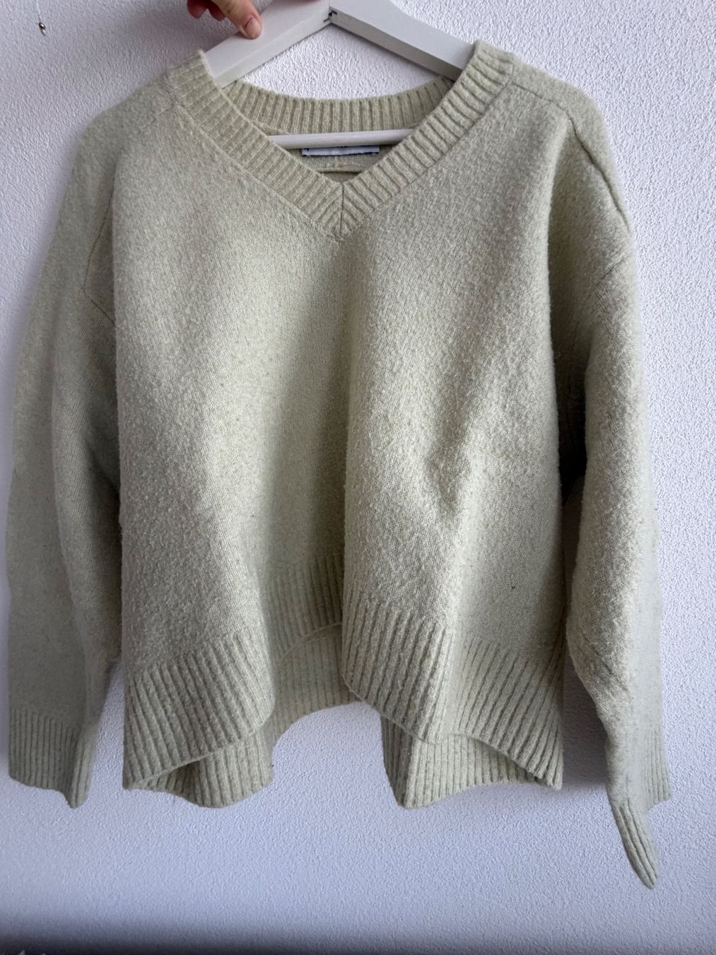 Mango Pullover & Sweatshirts: Mango Strickpullover hellgrün – Gebraucht aus Luzern von maz_jq6n