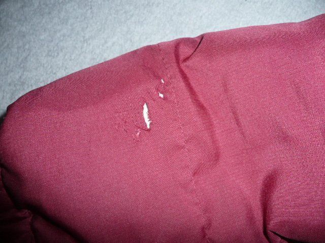 Benetton Giacche & Cappotti: Jacke Benetton bordeau rot Gr 7 -8 J – Usato da Zug venduto da falama 2