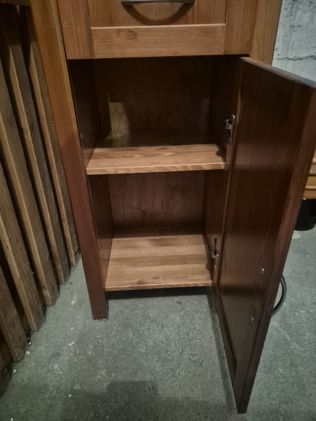 Armoires: Badezimmer Schrank – D'occasion à Bern par san_kcw5 2