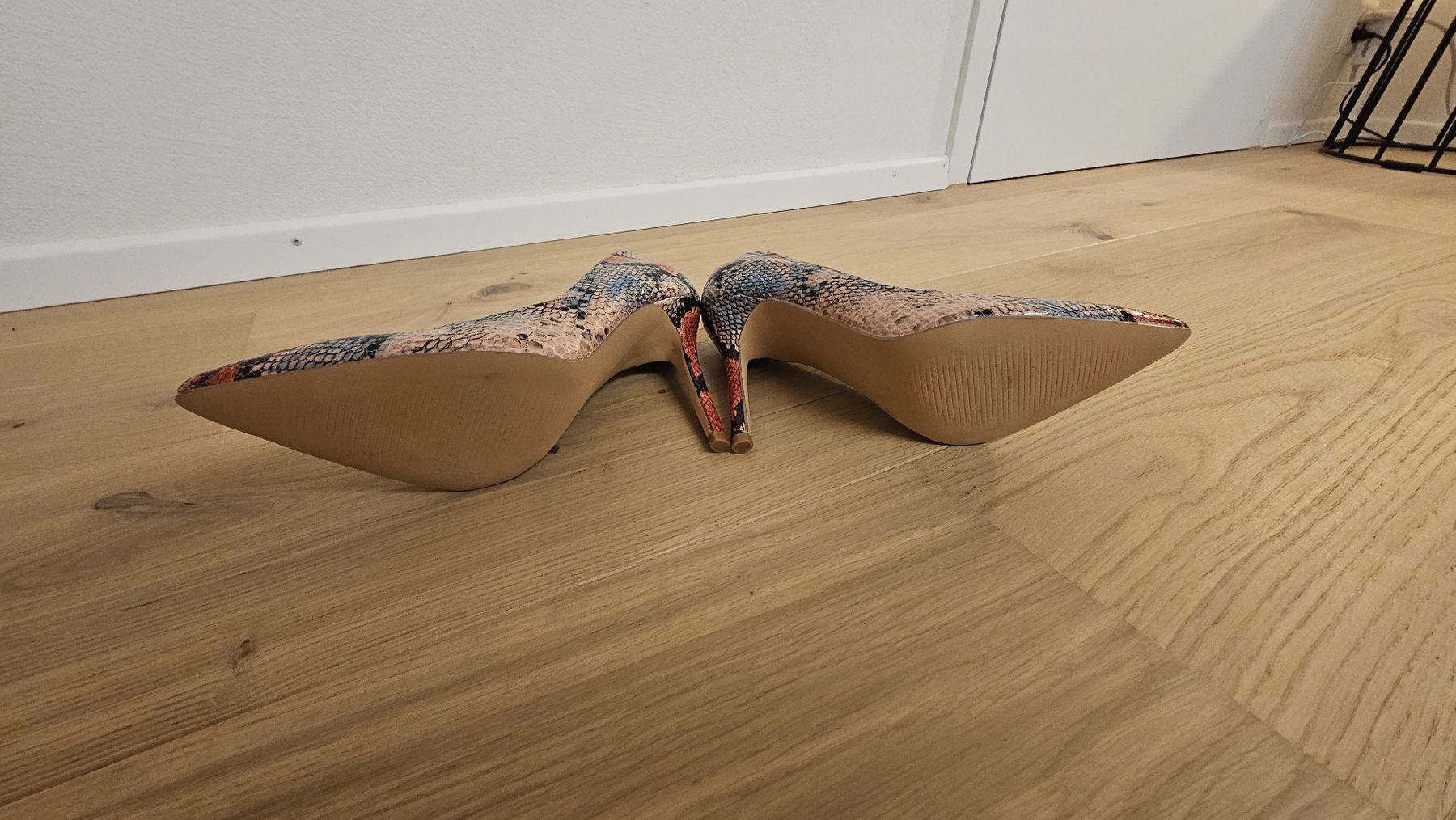 Damenschuhe: Neuwertige Miss Selfridge Pumps – Neu (gemäss Beschreibung) aus Hünenberg von kri_ywr8 3
