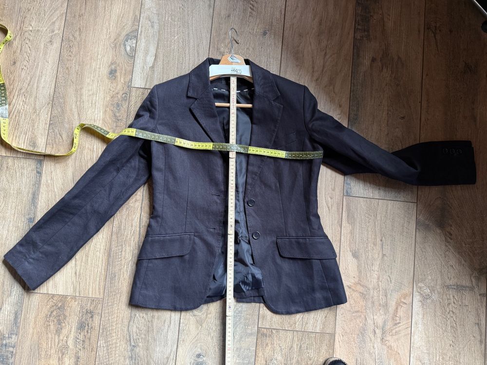 H&M Ensembles & Tailleurs: Anzug Leinen 36 H&M – D'occasion à Brugg AG par Simone28