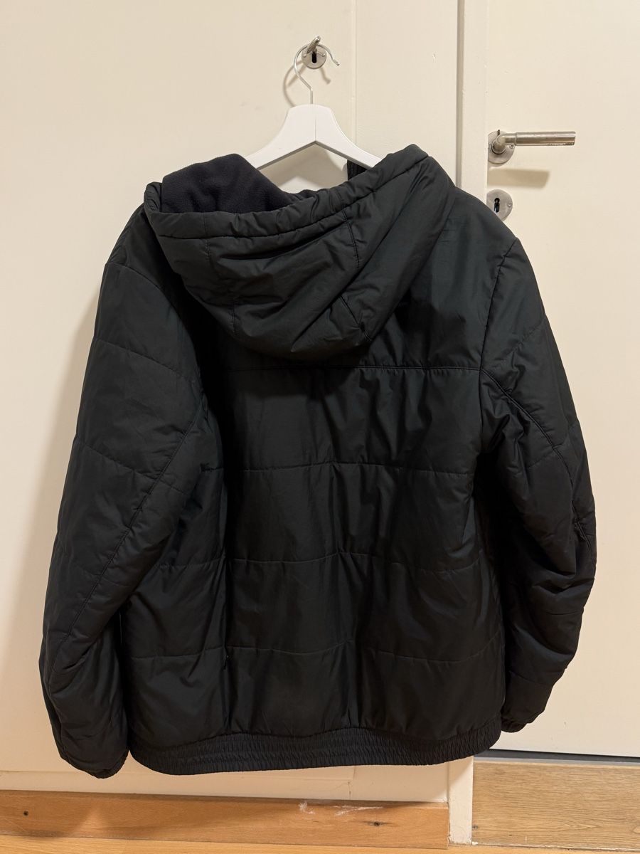 Nike Vestes: Nike Jacke schwarz – D'occasion à Lenzburg par and_5pq2 1