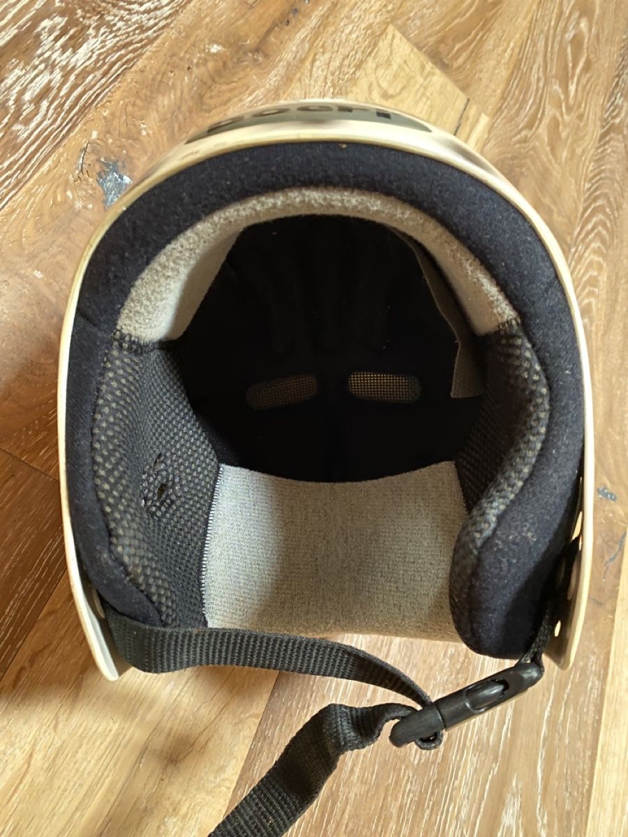 Caschi: Great child’s leopard ski helmet. 54cms – Usato da Grund b. Gstaad venduto da PlageNeige 4