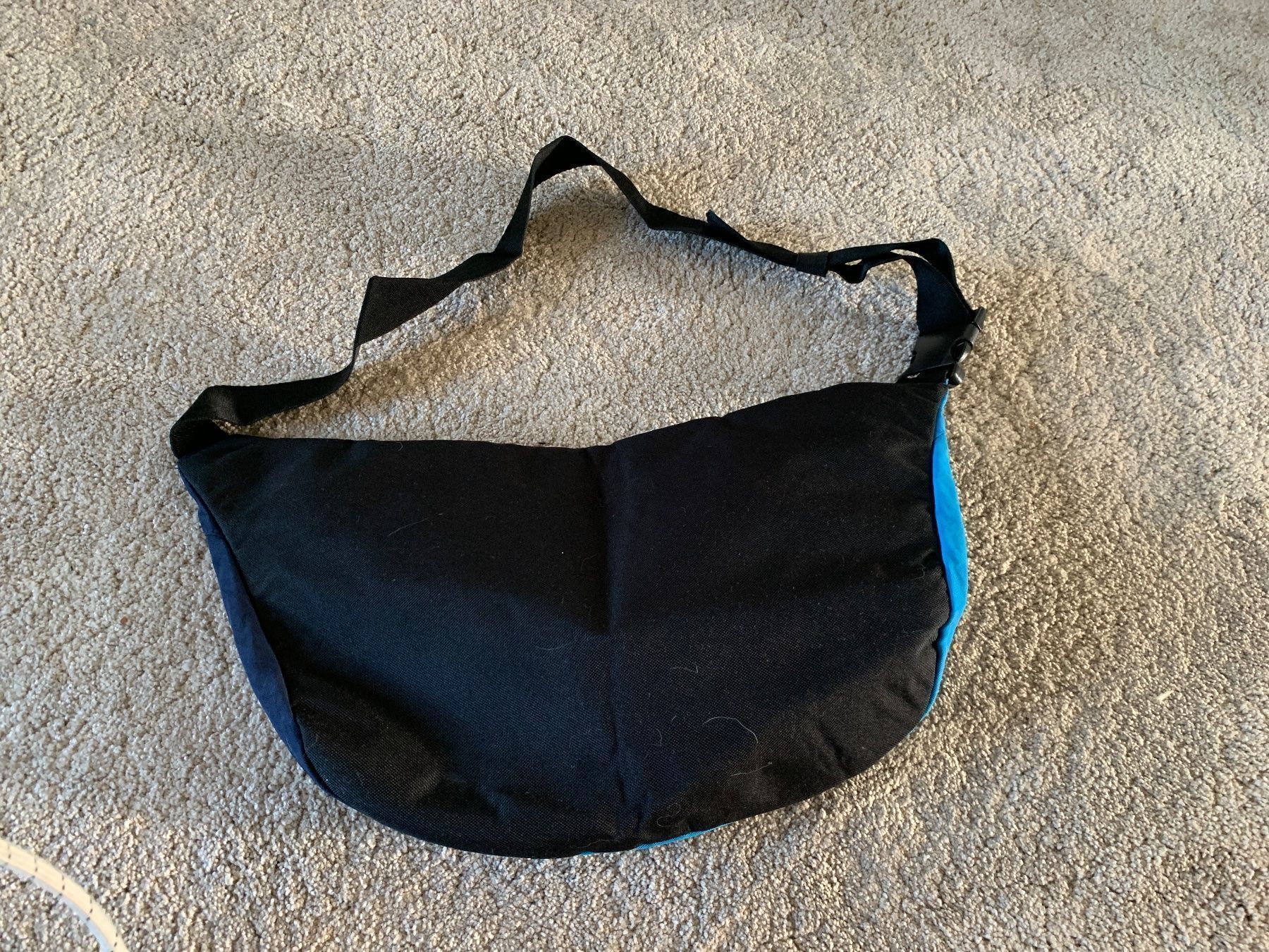 Adidas Taschen: Adidas Tasche neu Umhängetasche – Neu und originalverpackt aus Oberweningen von Jogi2 1
