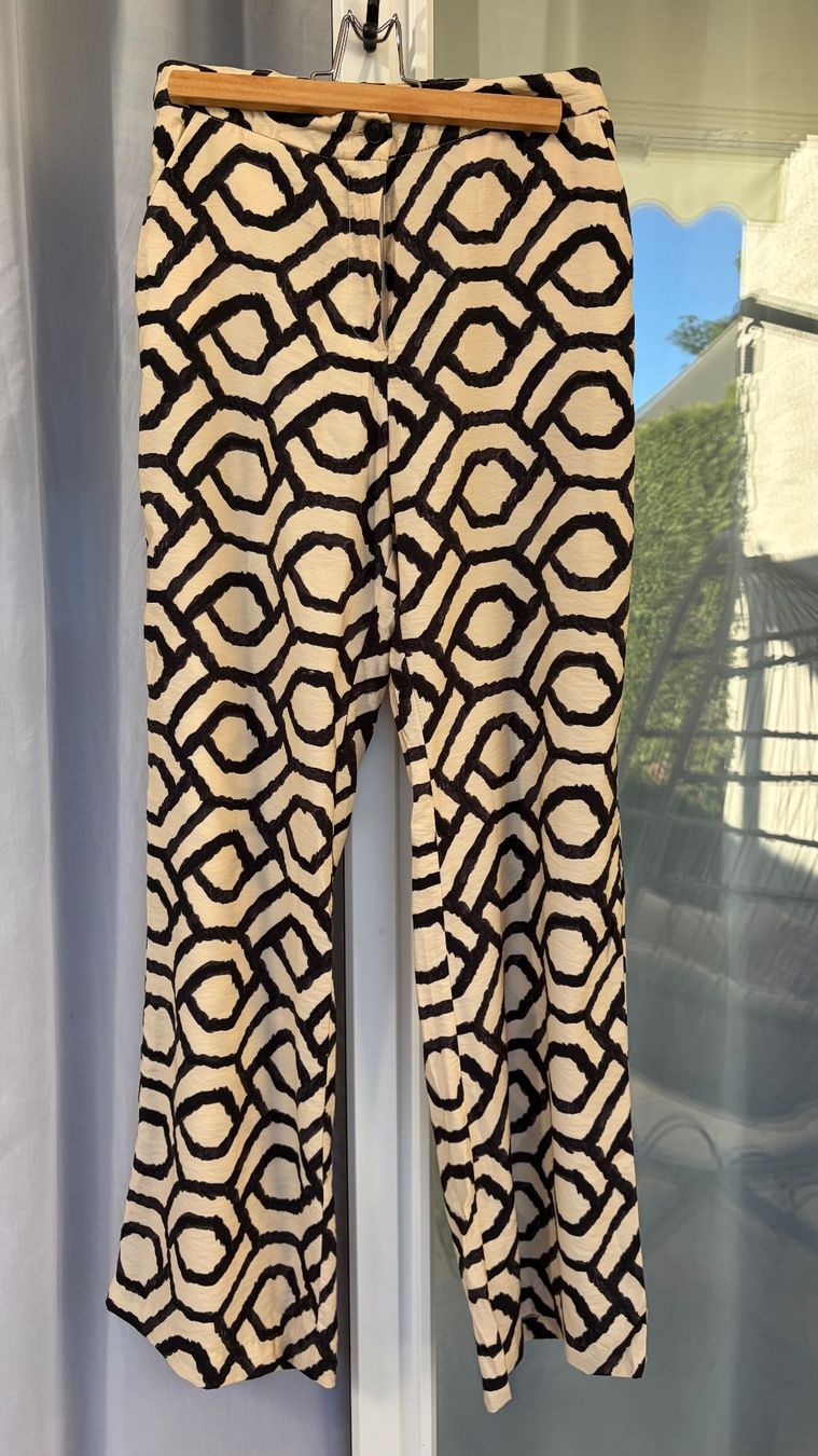 H&M Pantaloni: Hose gemustert Gr. 38 – Usato da Volketswil venduto da Irkasha