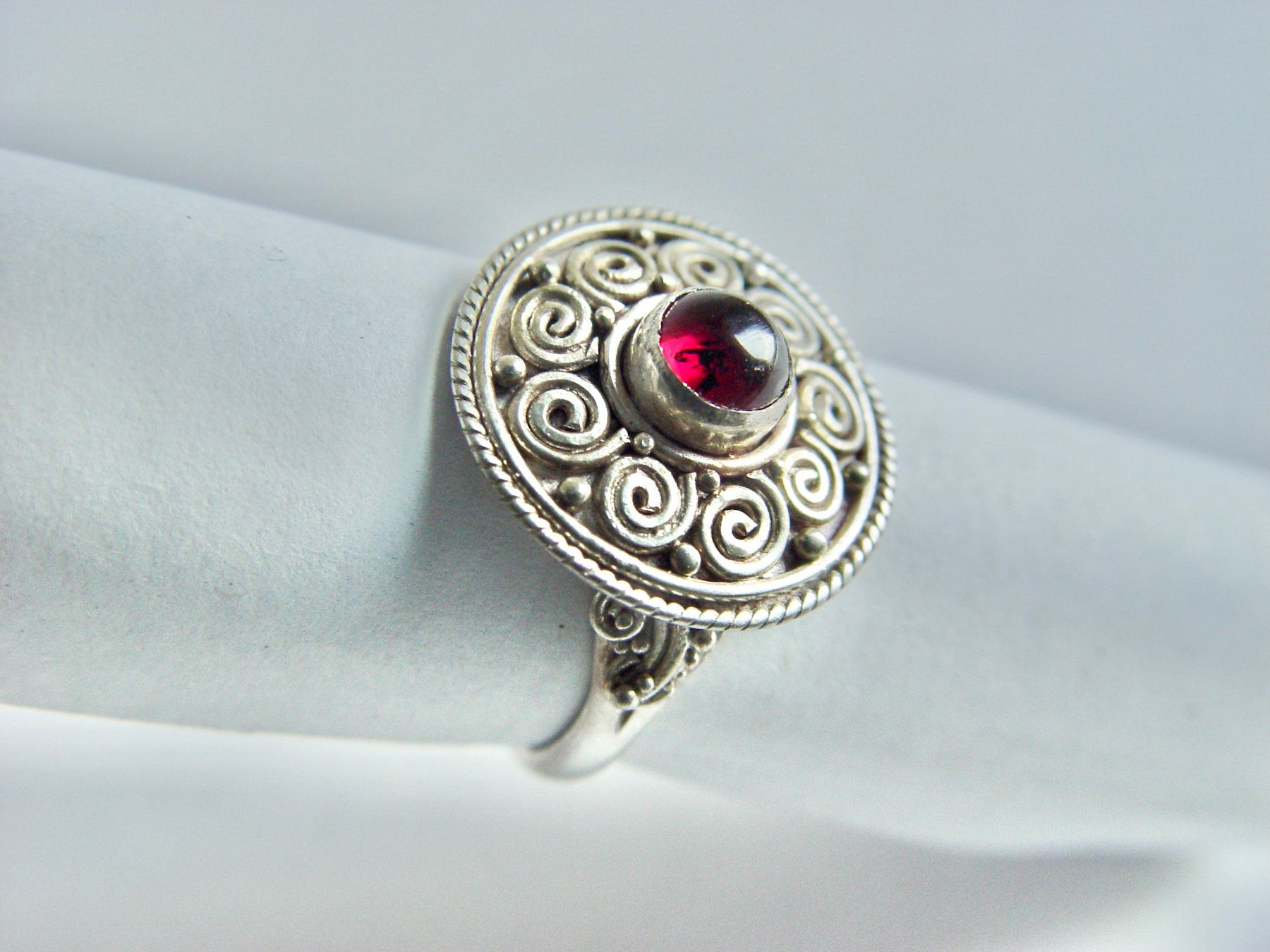 Anelli: Vintage Silber Fingerring mit Granat, Silber 925 – Usato da Henggart venduto da gernli 3
