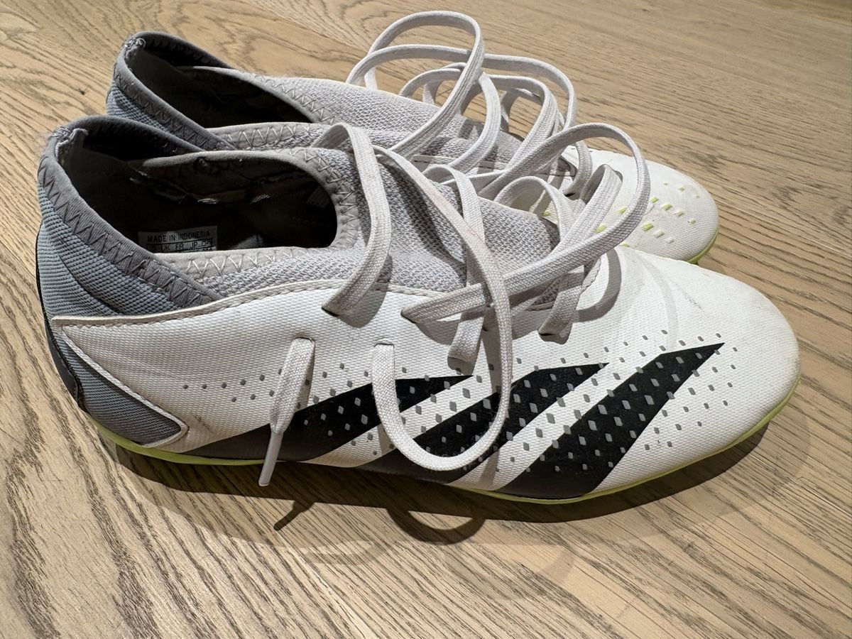 Adidas Scarpe da uomo: Adidas Gussballschuhe 37.5 – Usato da Baar venduto da El.bee