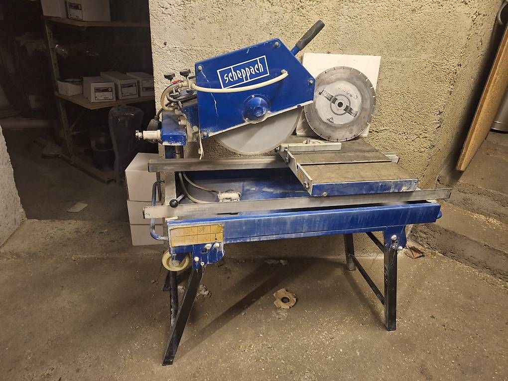 Toutes les machines: Stein-Nassfräse – D'occasion à Grindelwald par Labrador07