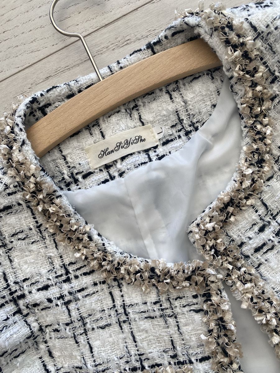 Giacche: Vintage Jacket white black pattern like new condition – Nuovo (secondo la descrizione) da Sierre venduto da Vanisa_999 2