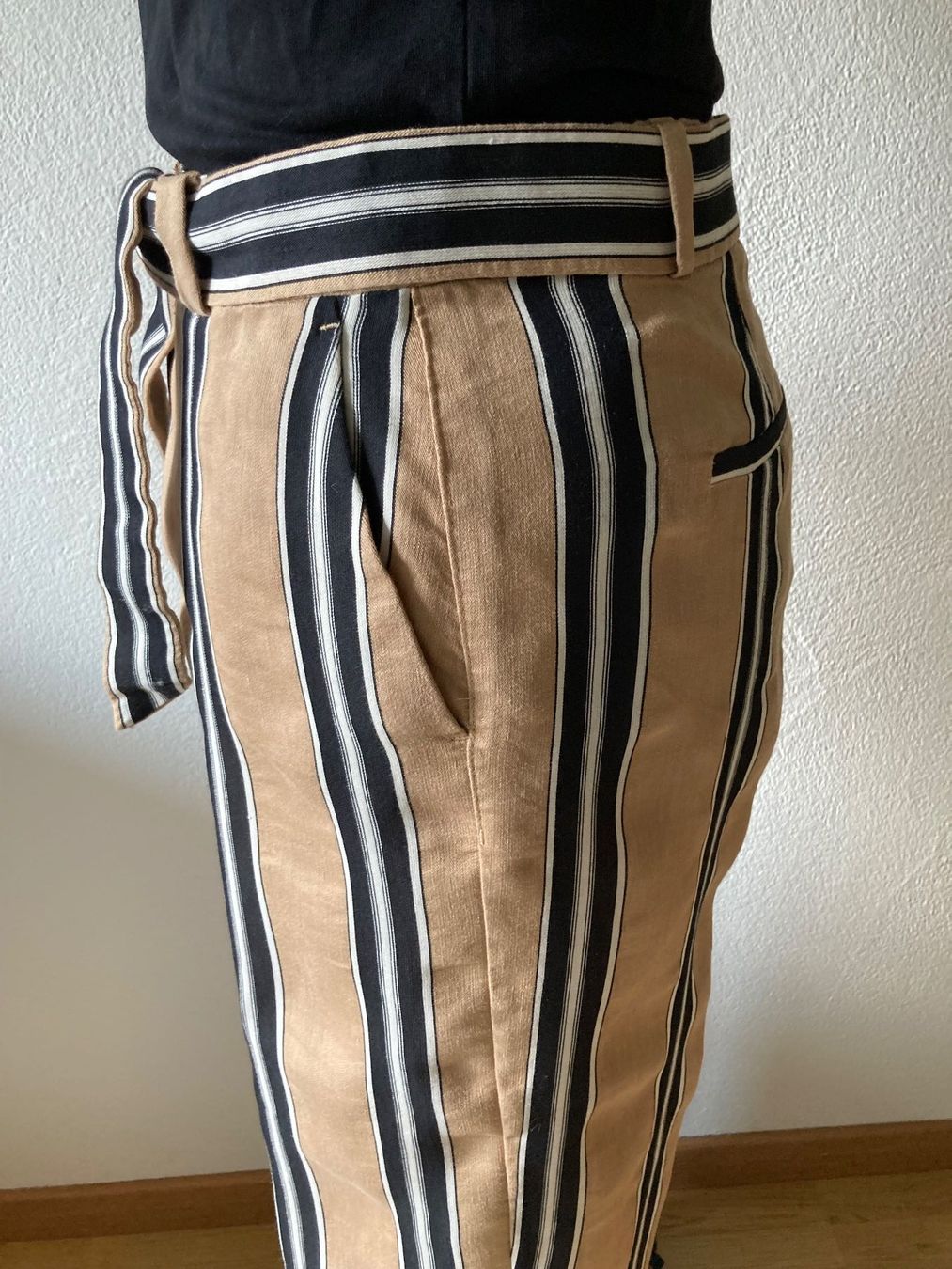 Gerry Weber Pantalons: Leinenhose mit T-shirt – D'occasion à Samedan par chickenrun01 2