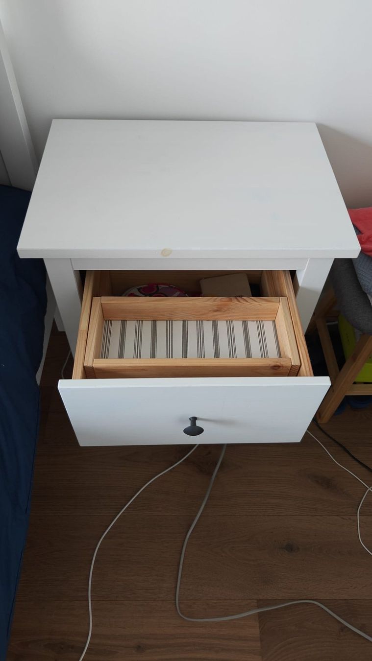 Ikea Nachttische: 2 Nachttische / 2 tables de chevet – Gebraucht aus Au ZH von Nicolet0620
