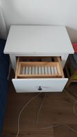 2 Nachttische / 2 tables de chevet