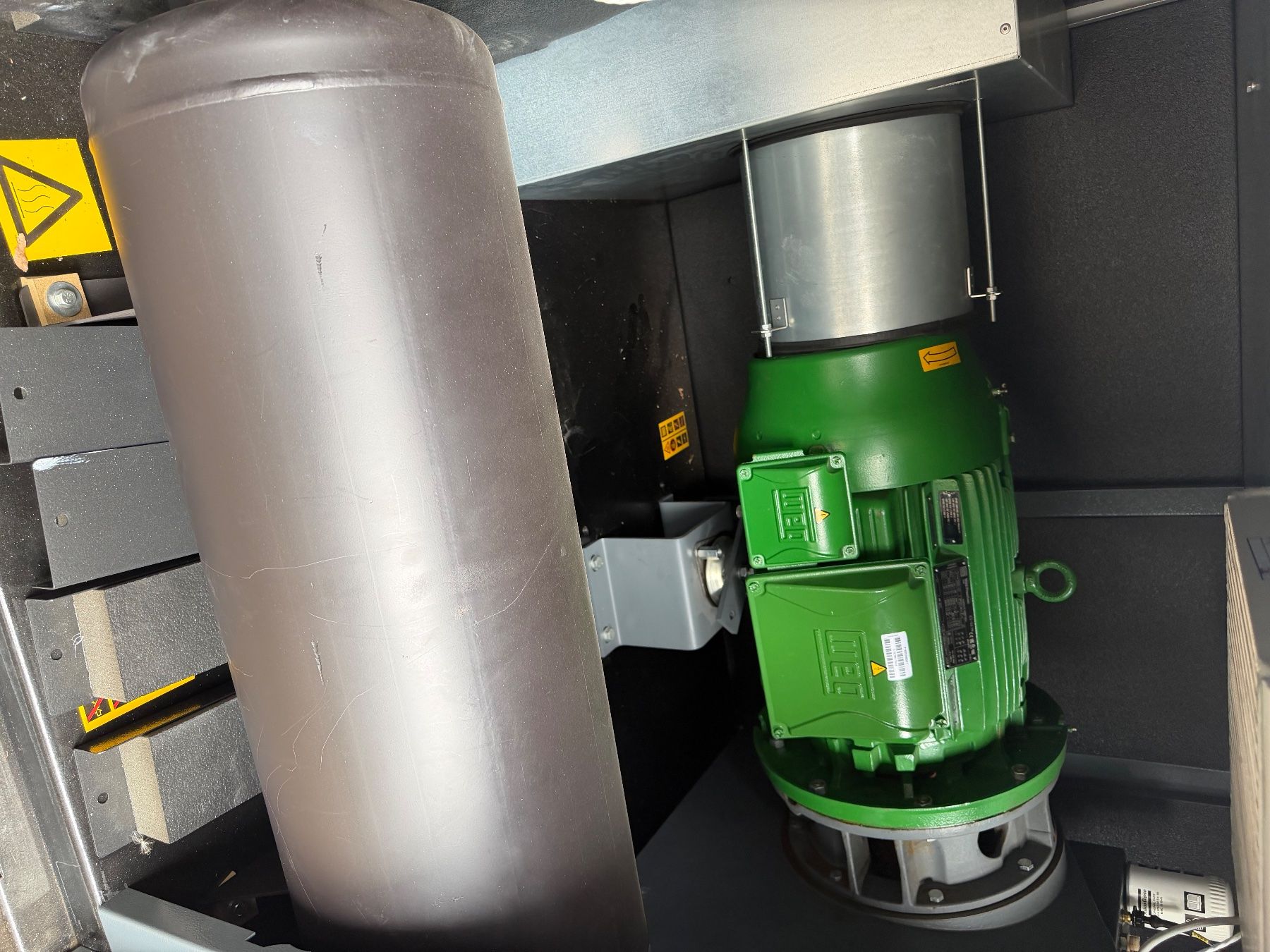 Atlas Copco Compresseurs: 2x Atlas Copco Blaser – D'occasion à Steinhausen par Djina96 8
