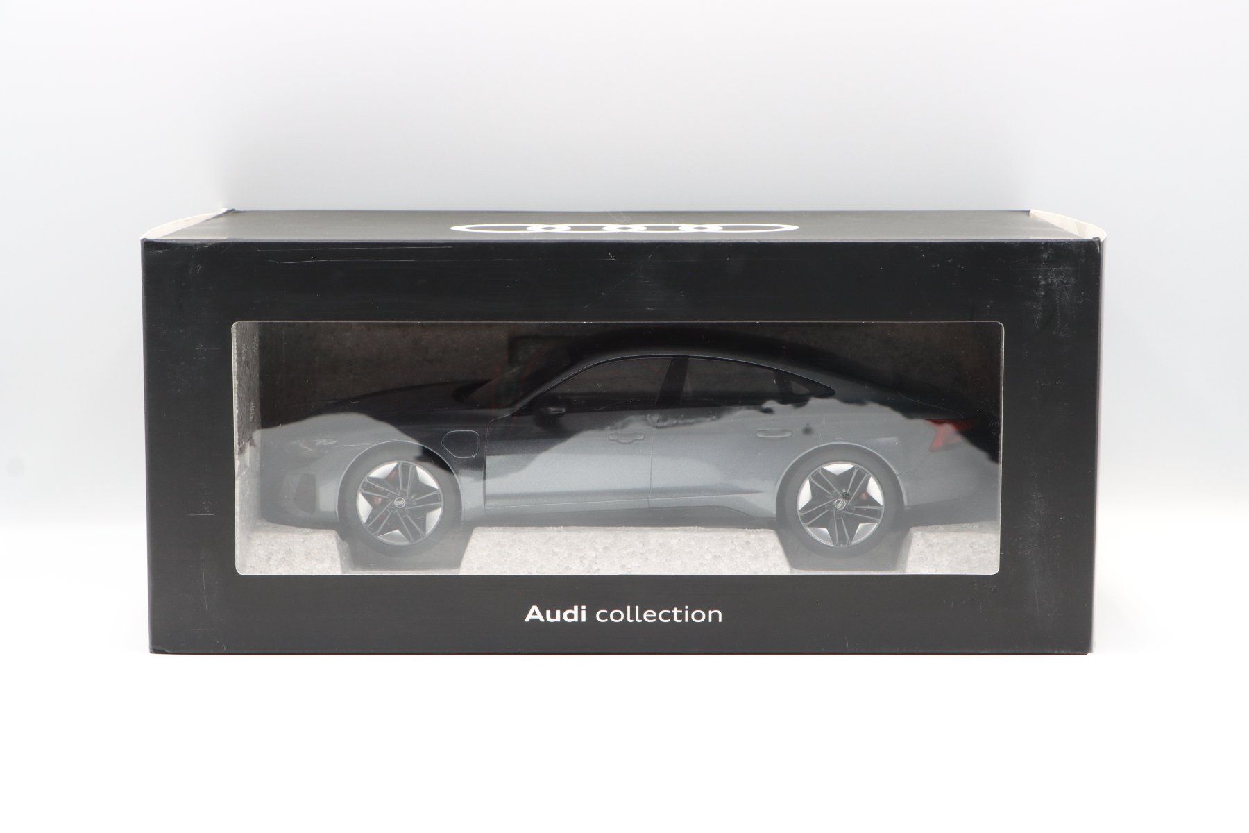 Audi Modellautos: Audi RS E-Tron GT 2021 1:18 Norev – Neu und originalverpackt aus Bühl b.Aarberg von modelldiecast