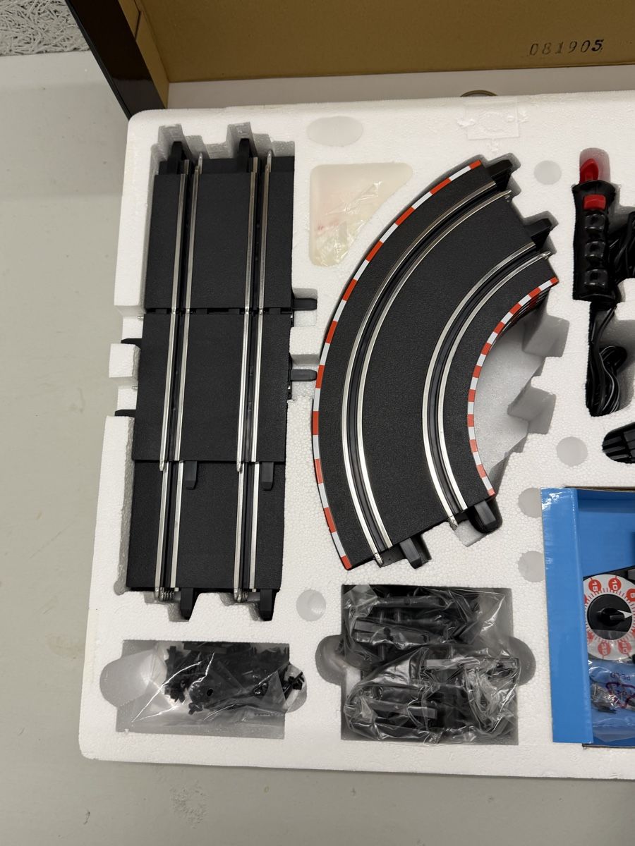 Carrera Rennbahnen: Carrera Evolution Nürburgring und Speed Racer + Extensions – Gebraucht aus Zürich von Yves_lk 8